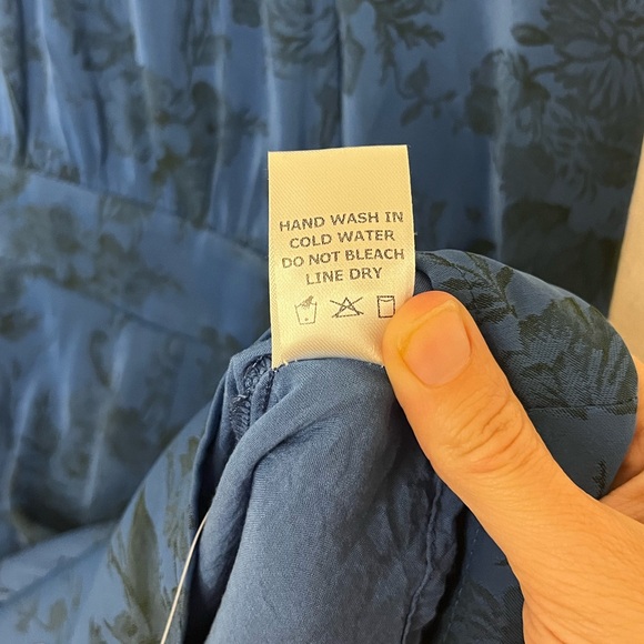 G.P.D. Mirabel Blue Floral Long Sleeve Mini Dress Mock Neck Open Back Size 2 - Picture 9 of 10